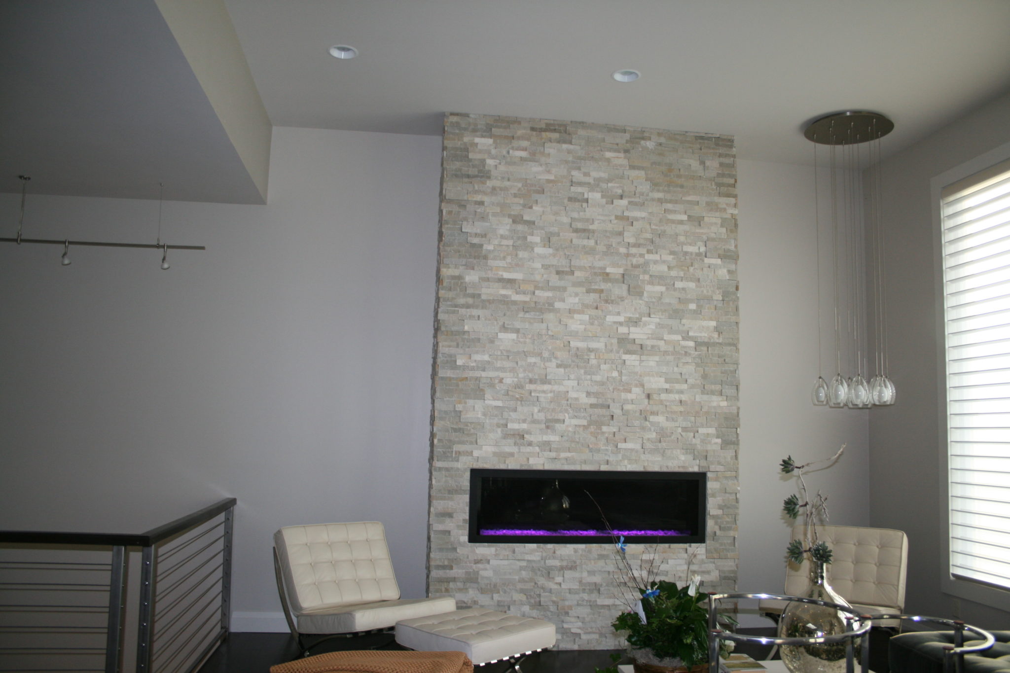 Modern and Sleek Fireplace